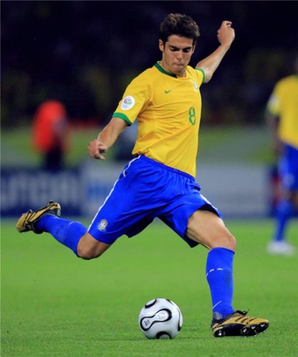 Na Seleção, Presidente do Palmeiras sonha com contratação de Kaká