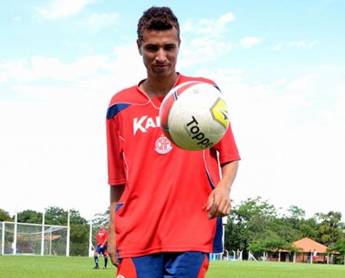 CAP: Rodrigo Biro interessa ao Corinthians