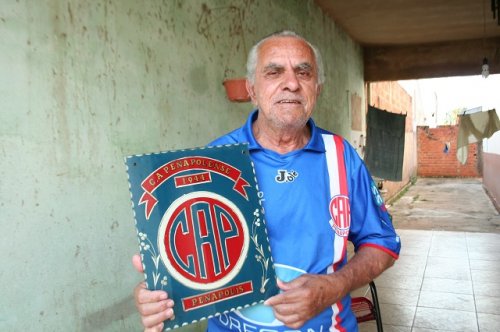 Ex-jogador do Penapolense conserva quadro misterioso