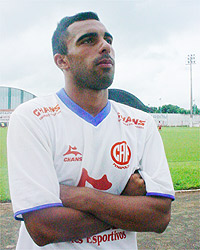 2ª Divisão: Guri chega para ser o “xerifão” da zaga
