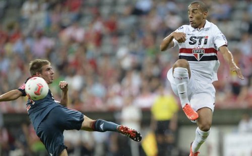 São Paulo freia Bayern um tempo, perde pênalti e disputa 3º lugar