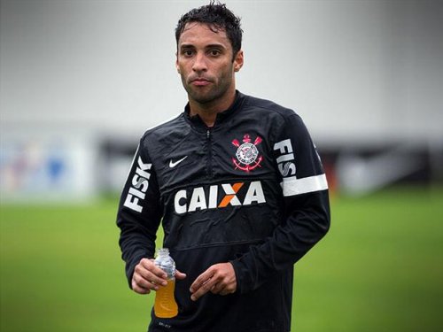 Tite saca Ibson e promove volta de Alessandro