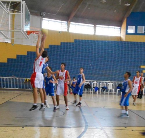 Basquete encerra participação em Avaré