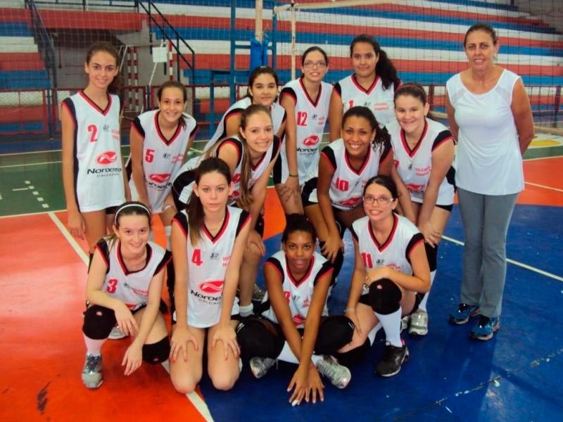 Vôlei Feminino cumpre compromissos em São Carlos