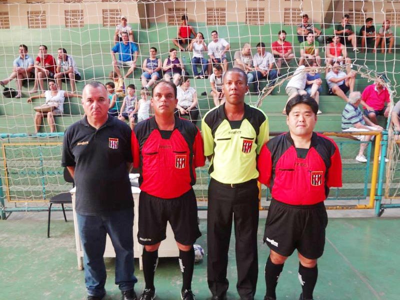 Arbitragem da Liga Penapolense de Futebol de Salão trabalha na Final do Paulista A-3