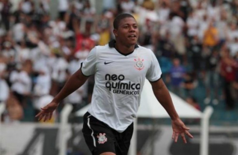 Tanque, Matheus Indio e Ronaldo Mendes treinam com o elenco d CAP