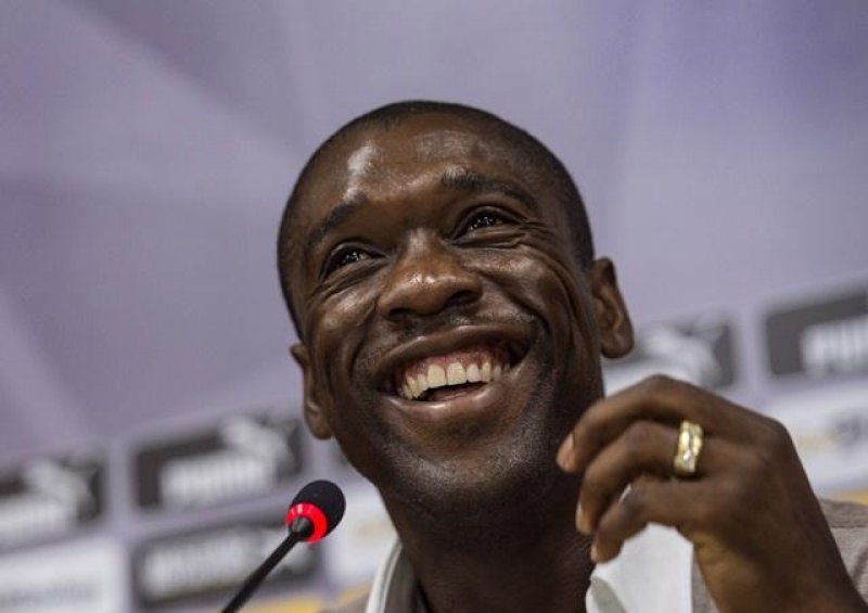 Novo técnico do Milan, Seedorf anuncia aposentadoria