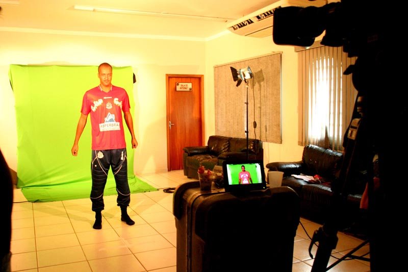 TV coleta imagens de jogadores para ‘santinhos’
