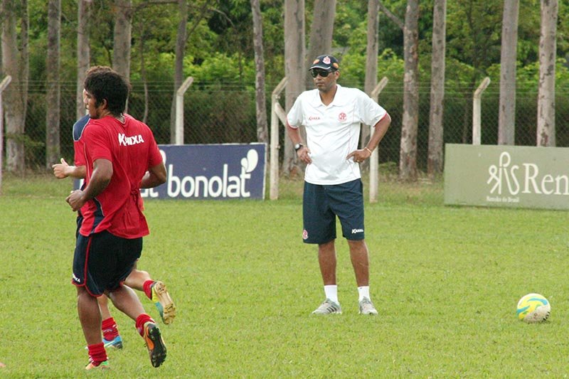 FPF define arbitragem de Penapolense x Corinthians