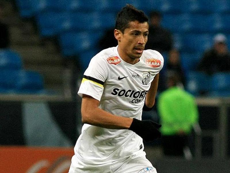 Para entrosar novidades, Peixe faz treino secreto antes de clássico