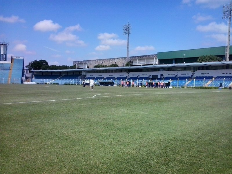 Santos e Penapolense abrem semifinal amanhã