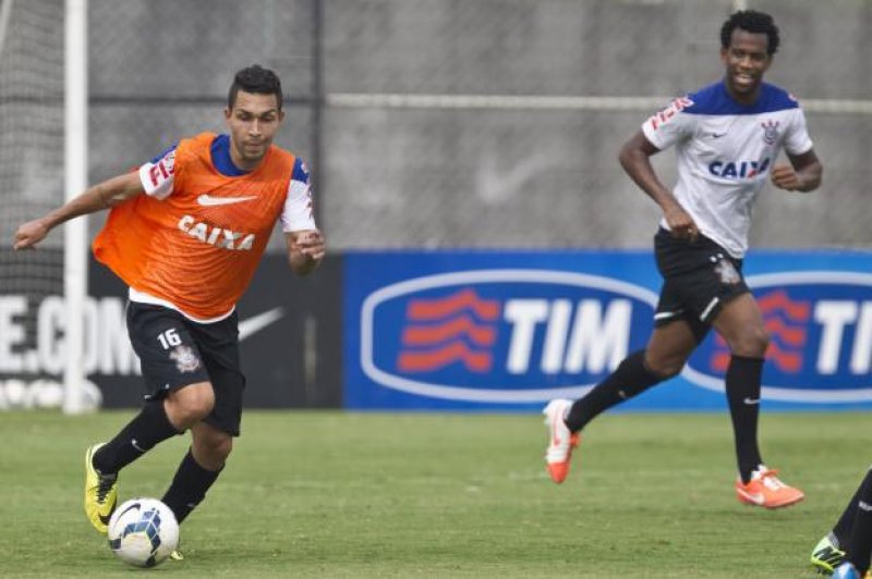 Petros celebra bom início no Corinthians