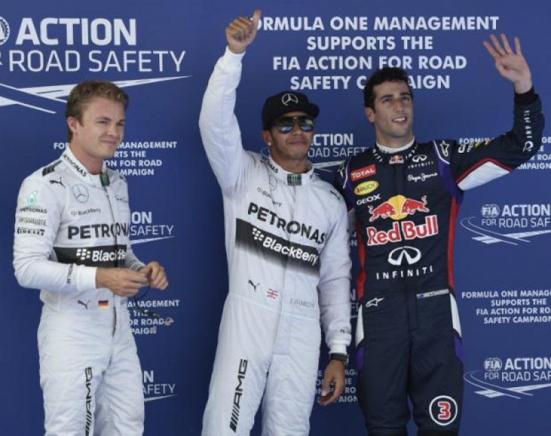 Hamilton faz na Espanha sua quarta pole do ano; Massa larga em nono