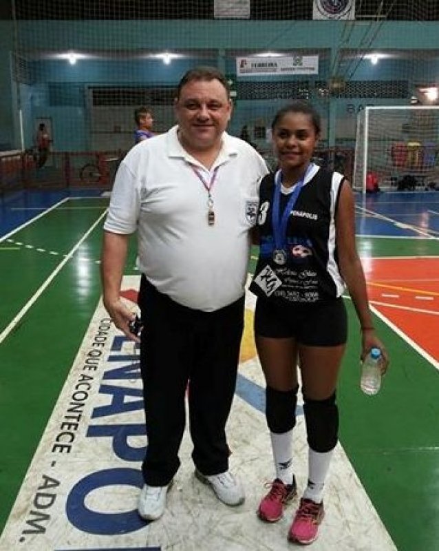 Vôlei Feminino penapolense vence e Masculino perde