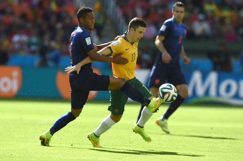 Holanda leva susto, mas bate a Austrália em jogo de duas viradas