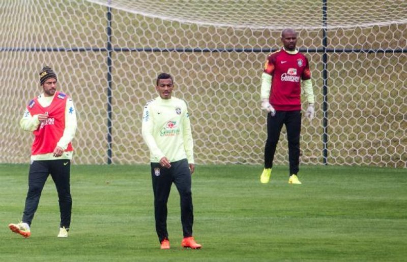 Brasil e Holanda disputam terceiro lugar da Copa