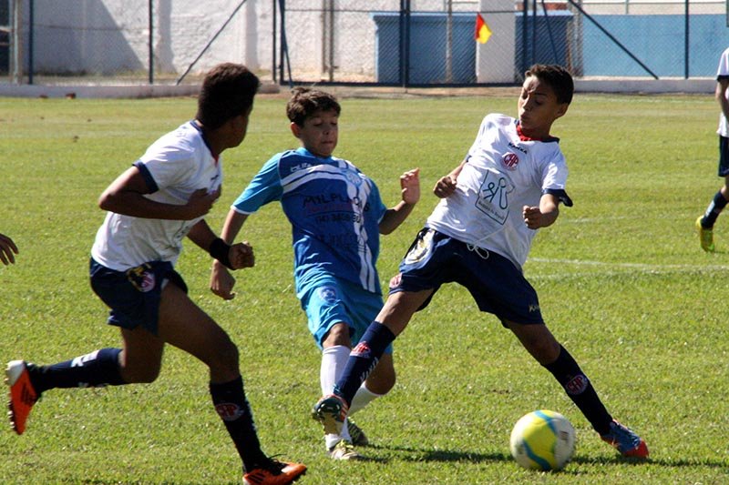 Sub-13 mantém 100% na primeira fase