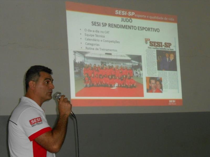 Judocas do “Atleta do Futuro” participam de oficina