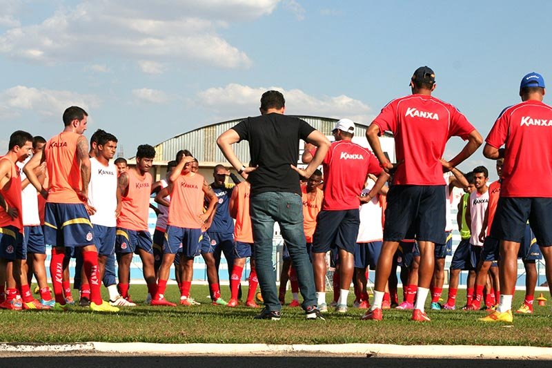 Penapolense decide vaga na última rodada