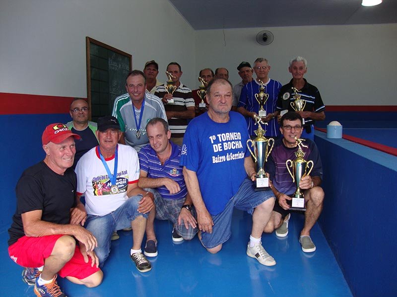 Vonei e Roberto vencem bocha