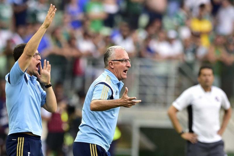 Dorival admite que argentinos no Palmeiras foi um problema