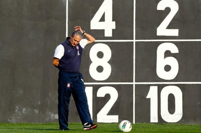 Tite nega "valores exorbitantes" em retorno ao Corinthians