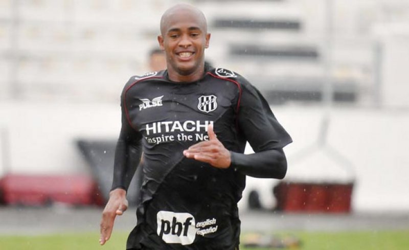 Penapolense nega renovação de Alex Creu e Ponte fala em mal entendido