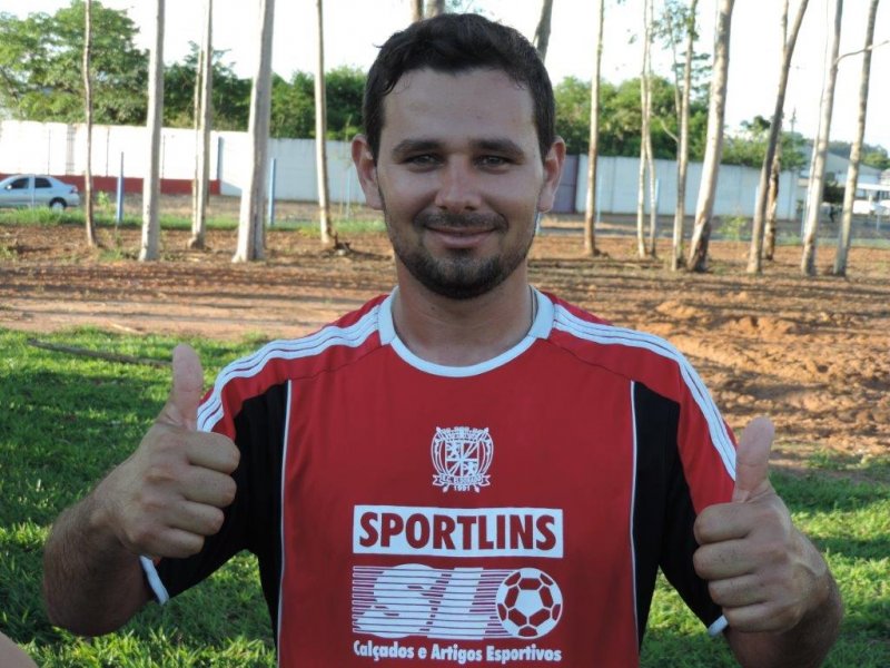 Milan goleia no Torneio da Retesp