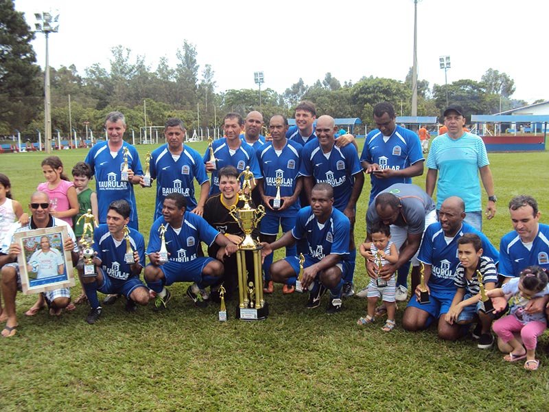 Juvec conquista o Master “A”