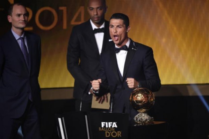 Cristiano Ronaldo é eleito o melhor jogador do mundo