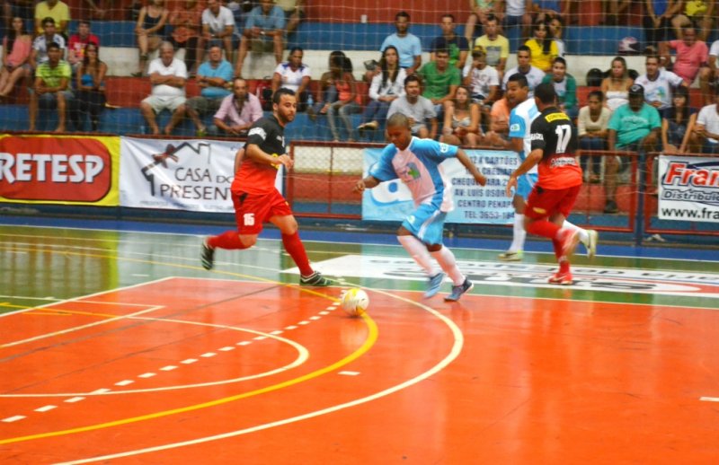 A+ Calçados busca, na boa marcação, o título de 2015 do Torneio dos Cobras