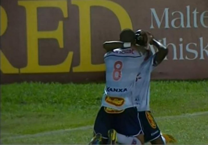 Penapolense bate rival Linense por 3 a 1