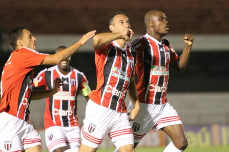 Penapolense perde e tem interrompida boa sequência