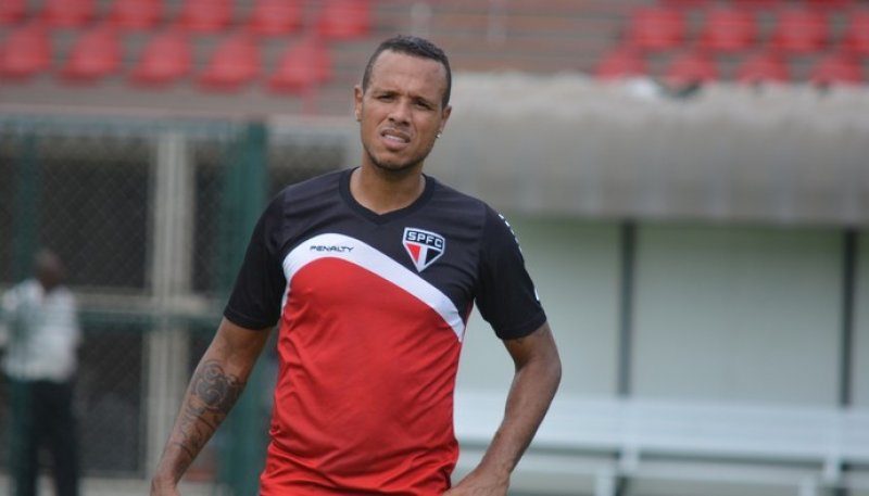 Muricy sinaliza time misto neste domingo