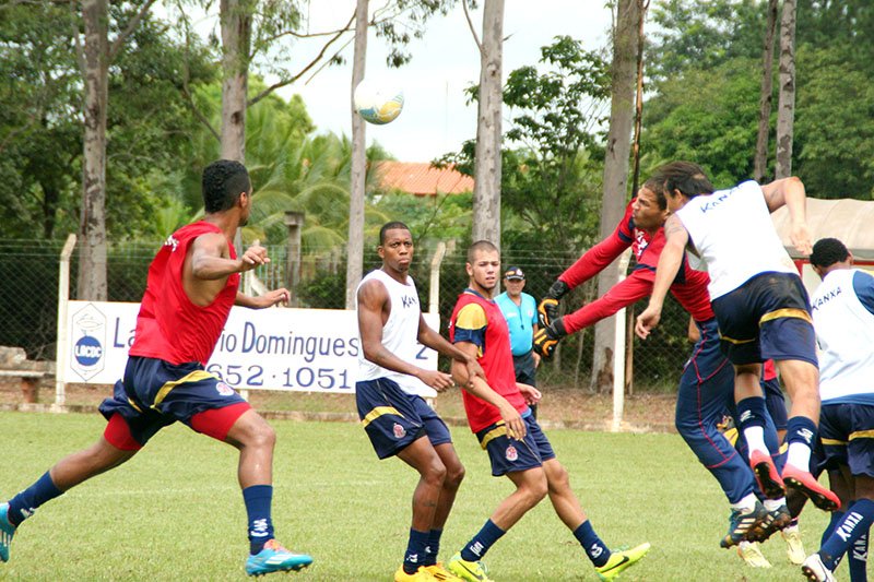 Penapolense inicia preparação para pegar Timão