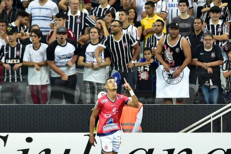 Mesmo com reação, Penapolense não evita derrota