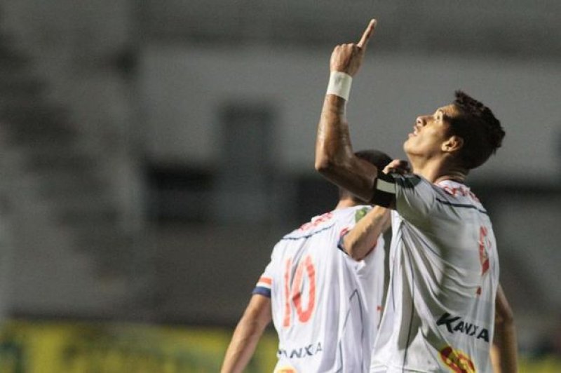 Corinthians se aproxima da contratação de Crislan