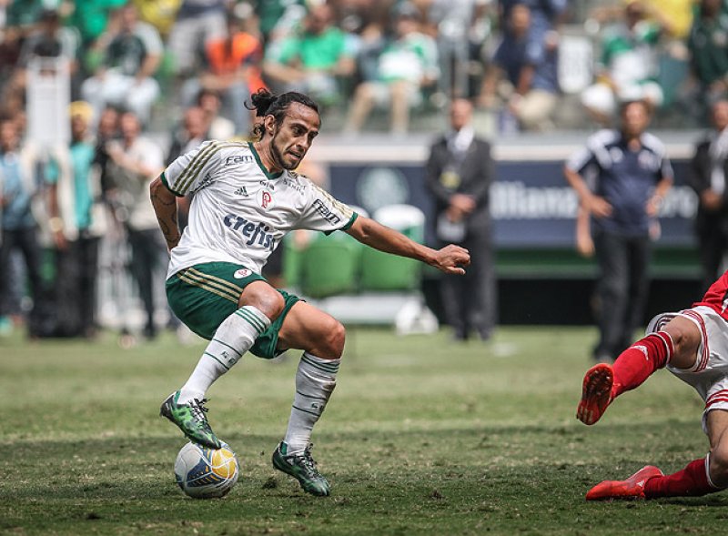 Palmeiras e Santos começam disputa pelo Paulistão