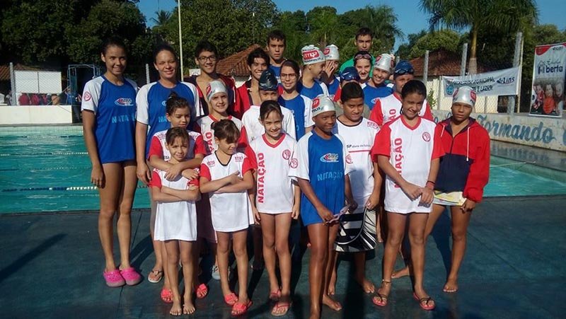 Nadadores participam de etapa da Liga Paulista