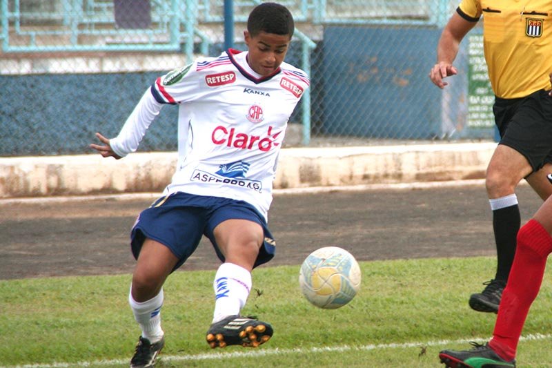 Elenco do Penapolense se apresenta dia 1º