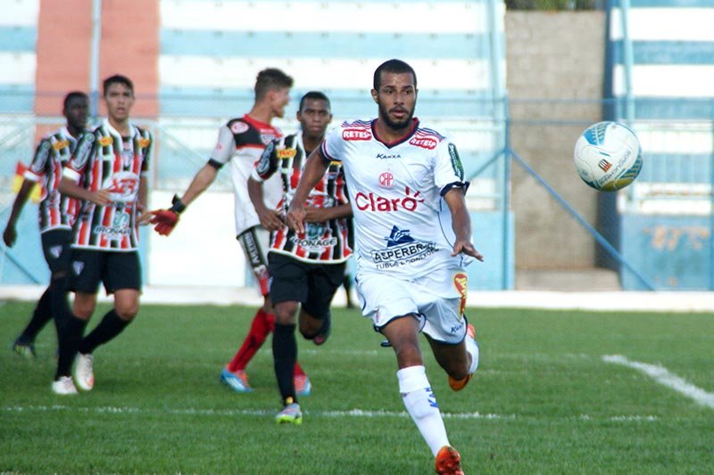 Vôlei Feminino joga em Presidente Epitácio e futebol em Mirassol