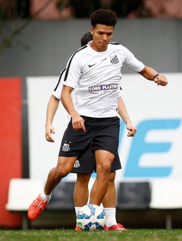 Santos terá Marquinhos Gabriel contra o Sport