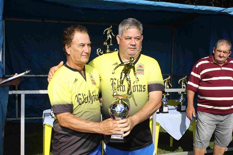 Araponga é campeão no clube Lago Azul
