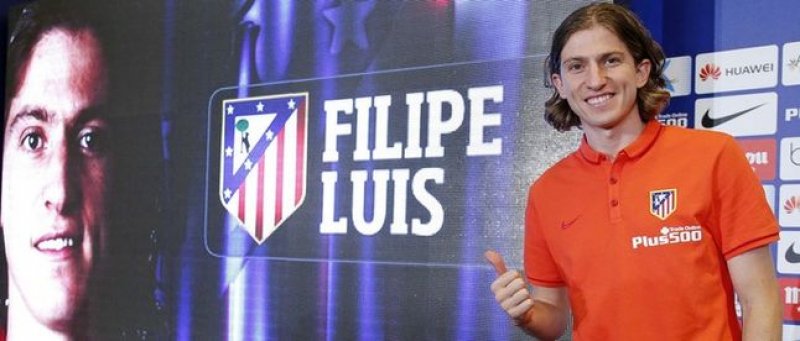 Filipe Luiz é apresentado em Madri