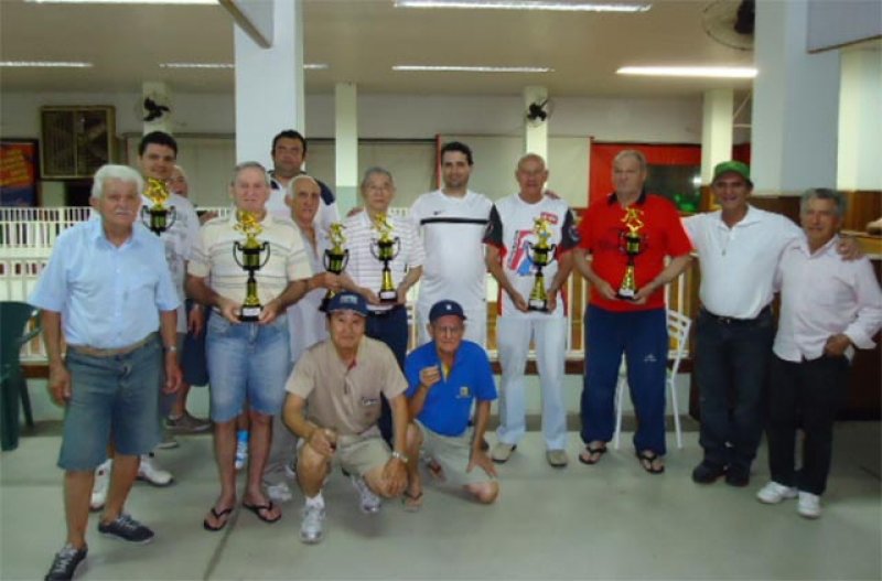Clube Penapolense realiza torneios