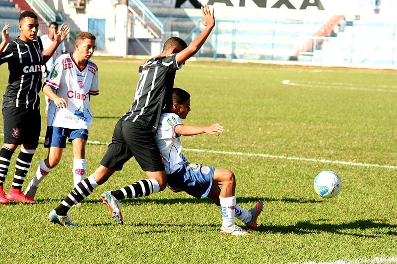 Penapolense/SME empata com o Corinthians no Sub-15