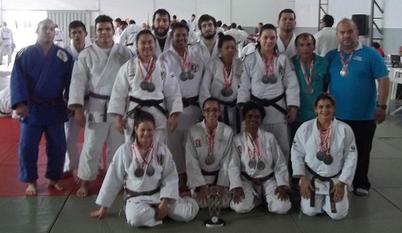 Judô de Penápolis participa de seis eventos