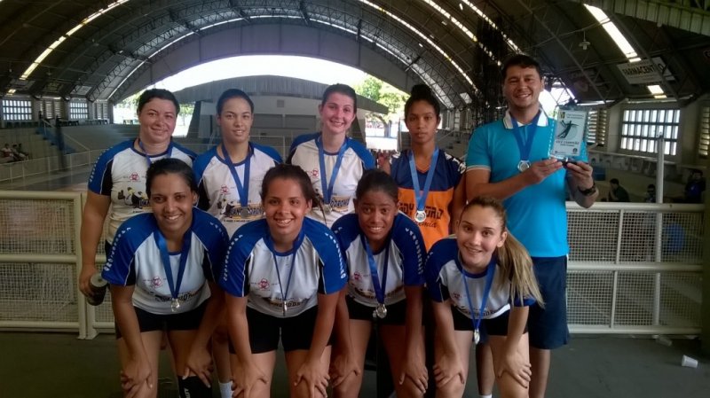 Handebol Feminino é vice-campeão regional