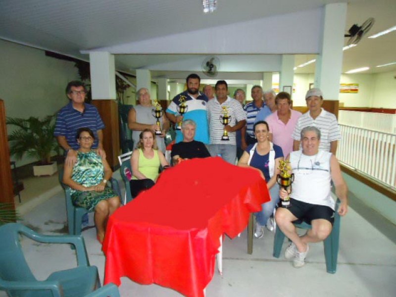 Clube Penapolense promove torneios