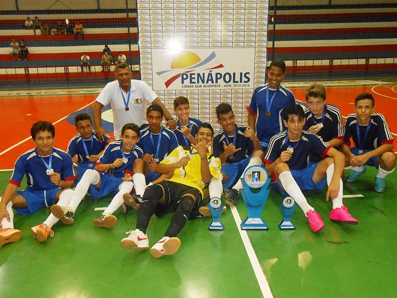 Escola de Futebol Panteras do CAP é campeã da Categoria Sub-14 do 20º Futsal Ferinhas